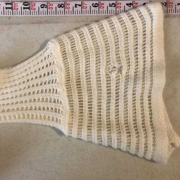 Alya Knitted Crop Sweater Bell Sleeves Small Keyhole - Picture 5 of 14